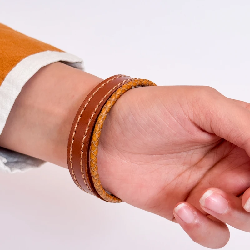 دستبند چرم طبیعی ناپا کمند- عسلی
