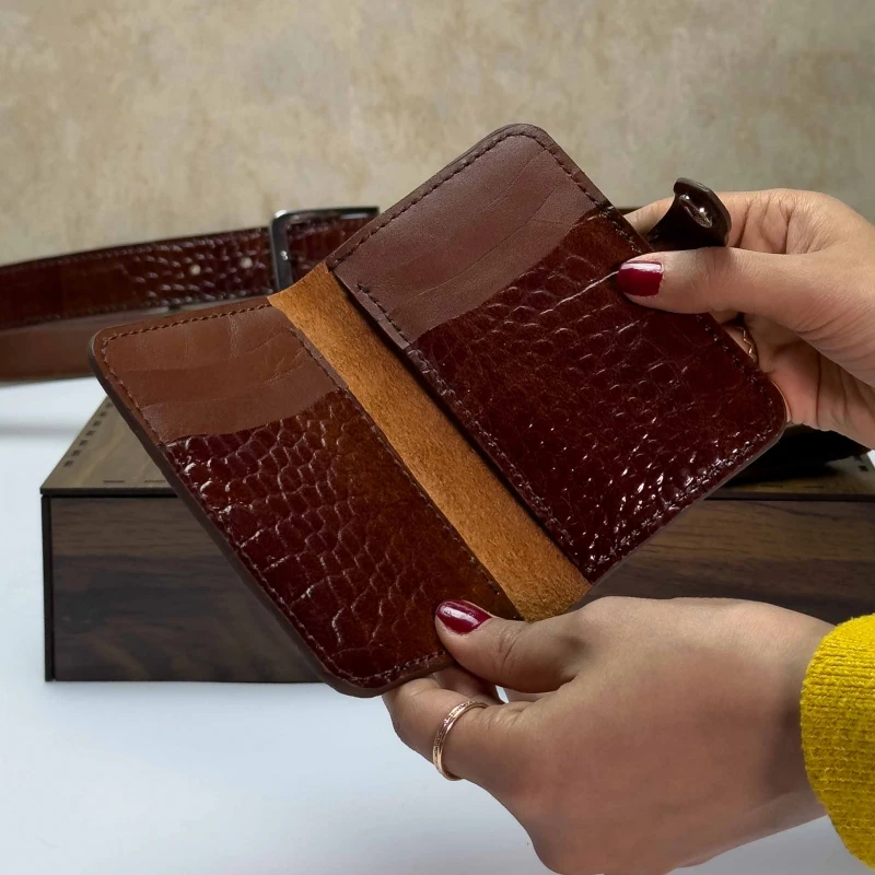 جا کارتی چرم طبیعی کروکدیل عسلی