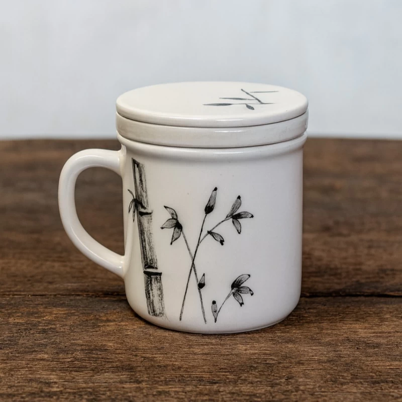 لیوان دمنوش سرامیکی ساقه مشکی